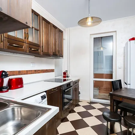 Апартамент 1bd Flat With Desk On Russian Monument Square By Flat Mаnager София