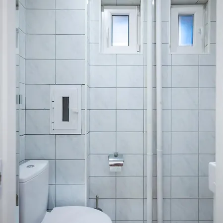 דירה 1bd Flat With Desk On Russian Monument Square