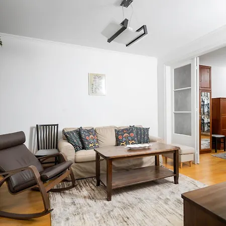 1bd Flat With Desk On Russian Monument Square Sofia