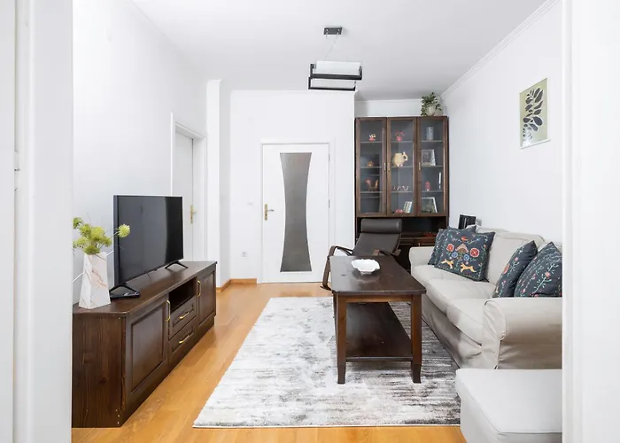 1bd Flat With Desk On Russian Monument Square By Flat Mаnager ソフィア