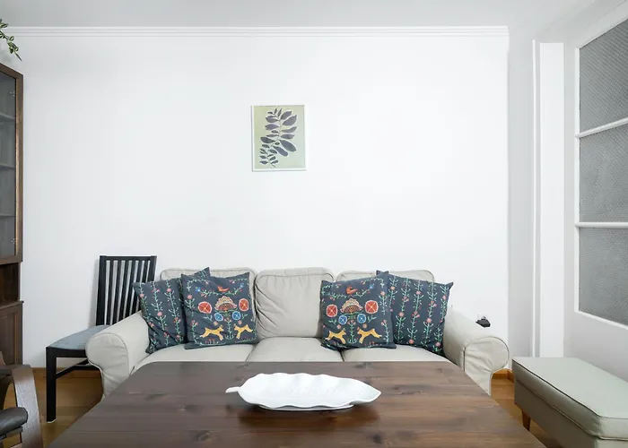 1bd Flat With Desk On Russian Monument Square By Flat Mаnager *