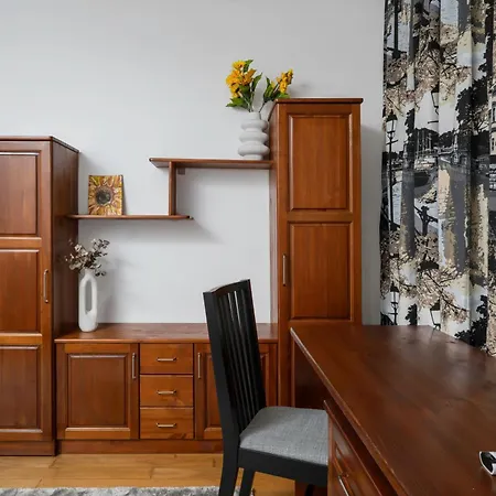 1bd Flat With Desk On Russian Monument Square By Flat Mаnager * Sófia